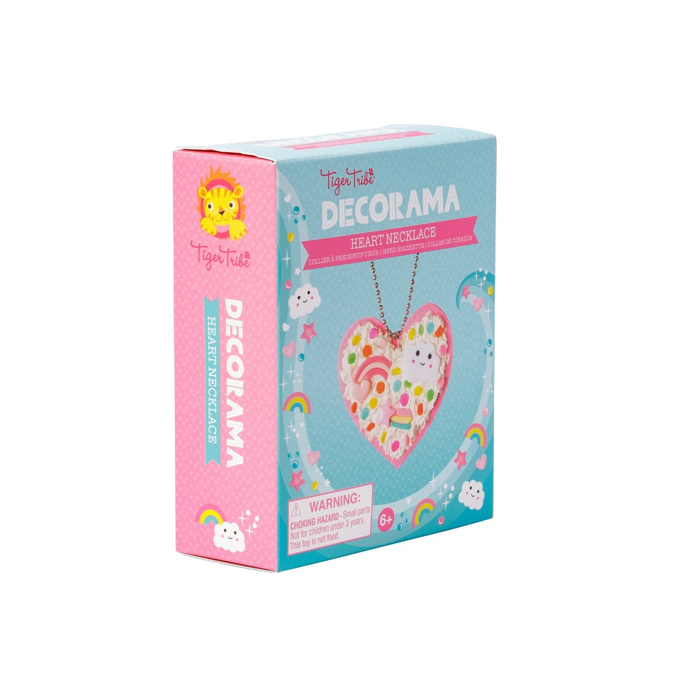 Decorama-Heart-Necklace-angle_white