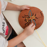 ריקמה על עץ - חרקים