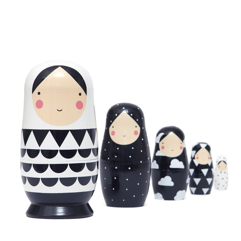 black_and_white_nesting_dolls_c_web_1